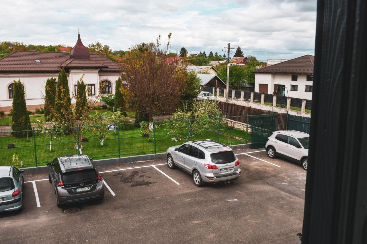 Casa Novis Hotel Baicoi Exterior photo